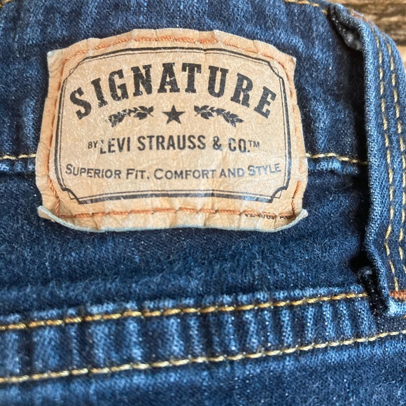 Signature Levi Strauss & Co. at waist bootcut 8 misses short - Picture 1 of 4